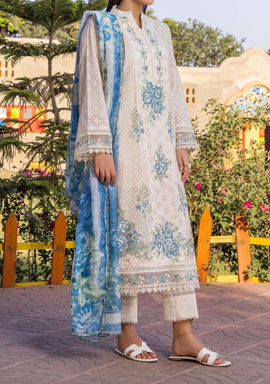 Adan's Libas Inara Schiffli Embroidered Lawn - db29090