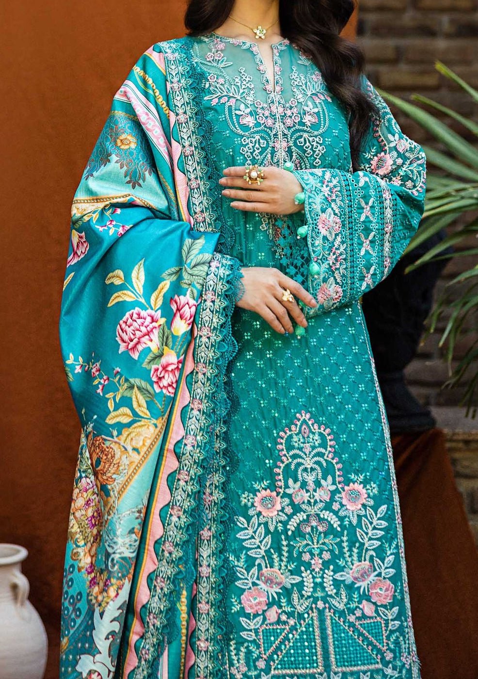 Akbar Aslam Civora Pakistani Luxury Lawn - db28189