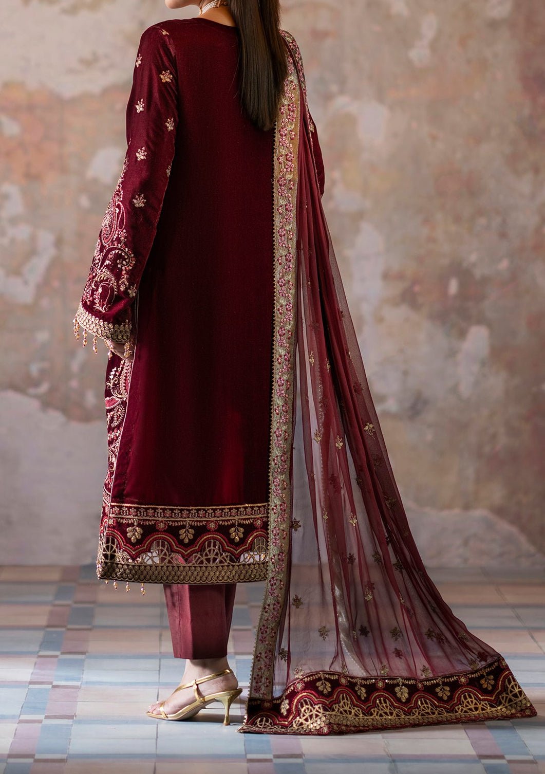 Emaan Adeel Saanjh Luxury Velvet Dress - db27588