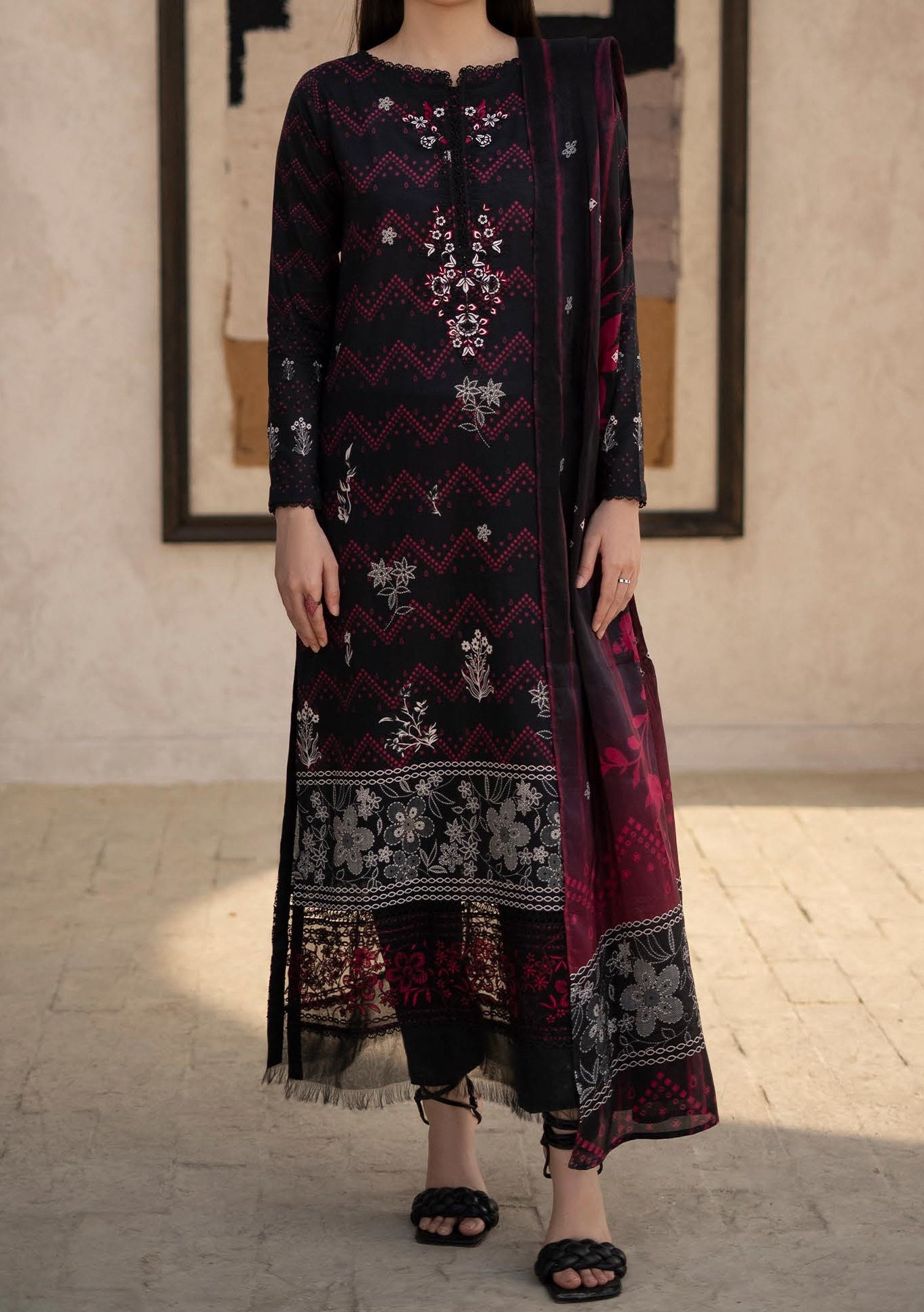 Gulljee Morja Ready Made Embroidered Printed Lawn - db26579