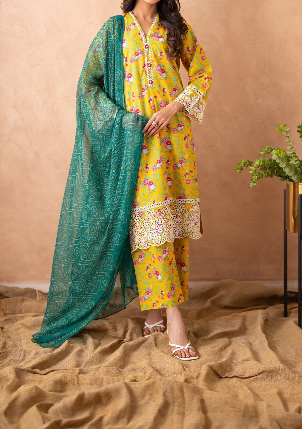 Regalia Chikankari Embroidered Lawn - db29165