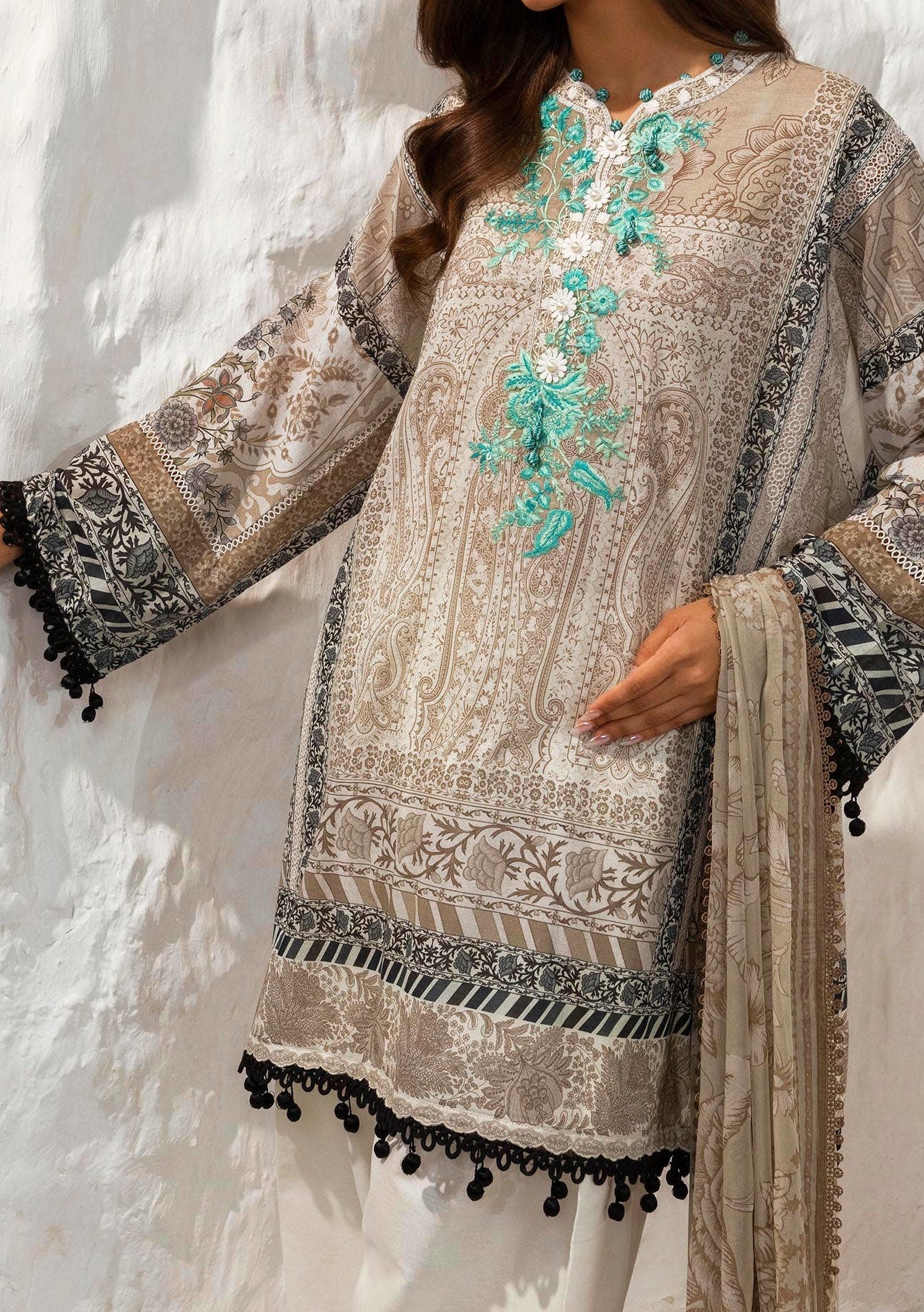 Sana Safinaz Muzlin Summer Pakistani Lawn Dress - db26143