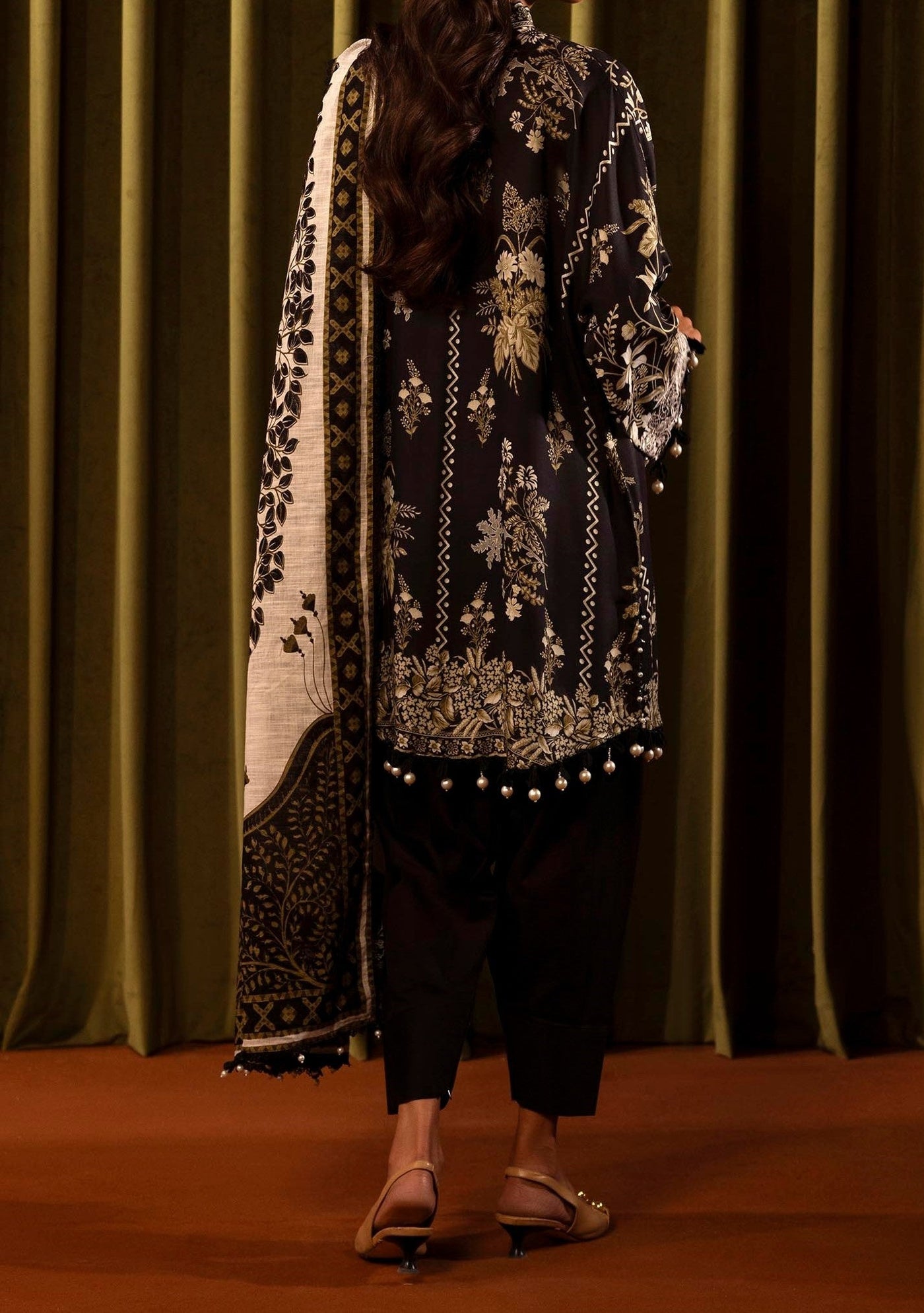 Sana Safinaz Muzlin Winter Pakistani Dress - db27290