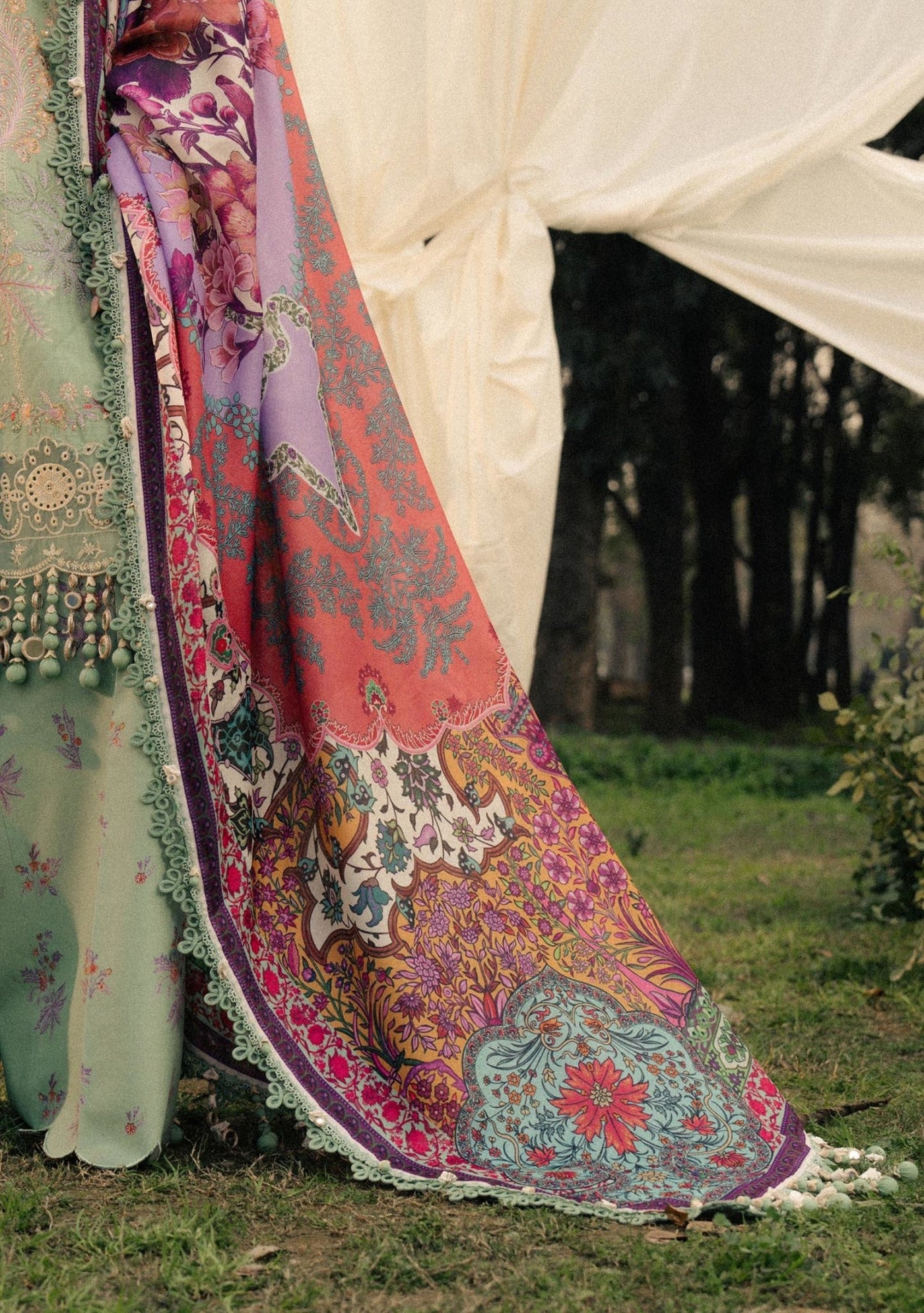 Sana Safinaz Pakistani Luxury Lawn - db28886