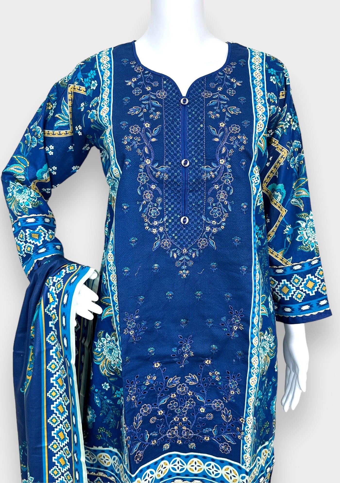Embroidered 3 Pieces Pakistani Cotton Dress - db25683