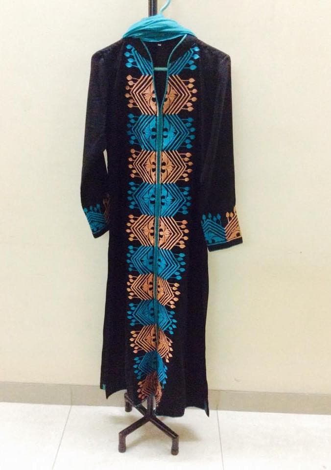 Exclusive Heavy Embroidered Boutique Salwar Suit: Deshi Besh.