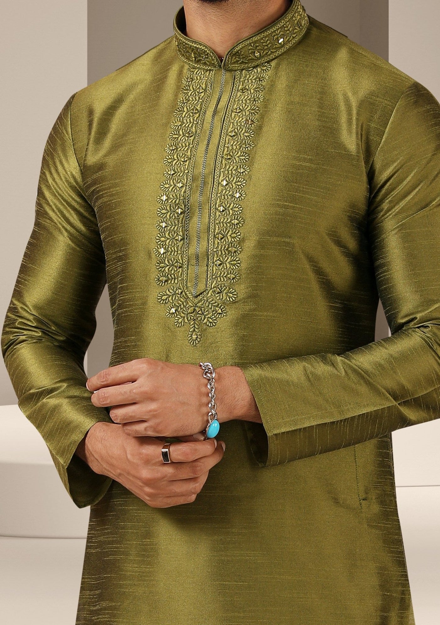 Men's Traditional Party Wear Kurta Pajama - db19424