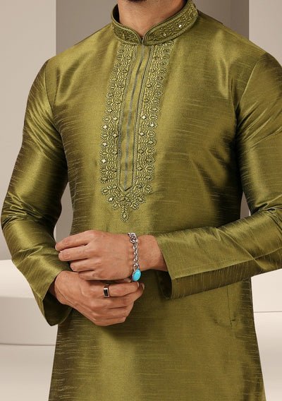 Men's Traditional Party Wear Kurta Pajama - db19424