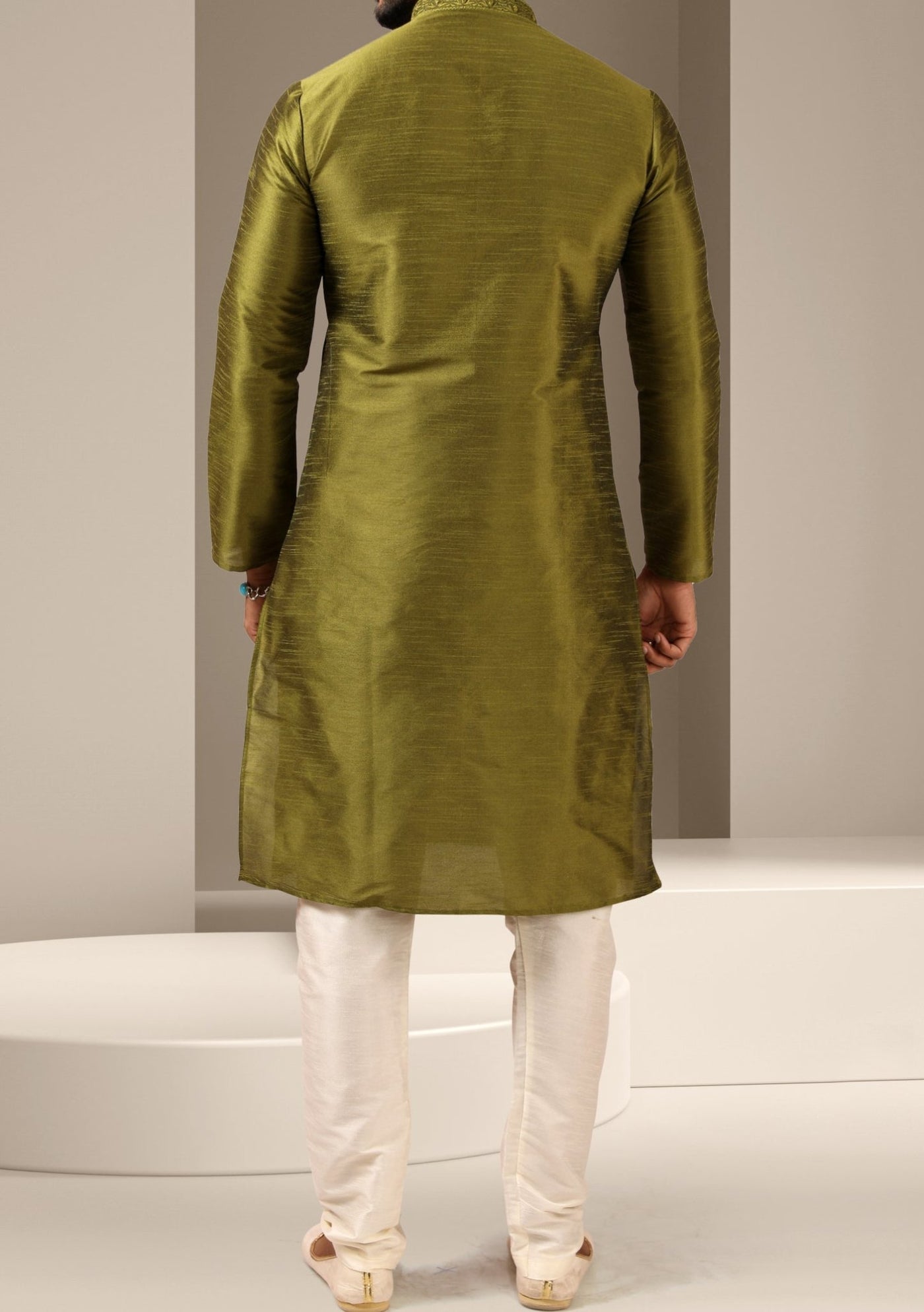 Men's Traditional Party Wear Kurta Pajama - db19424